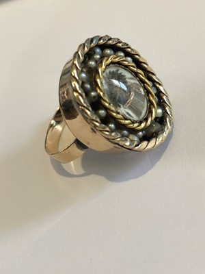 Lot 25 - A Victorian memorial ring