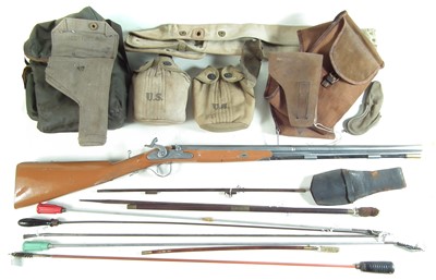 Lot 299 - Collection of militaria and mixed items