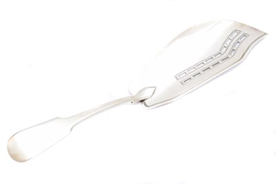 Lot 150 - A George III silver fish slice