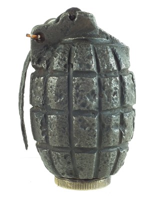 Lot 306 - WW1 No 23 M mk1 Grenade 1916
