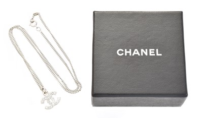 Lot 113 - A Chanel pendant necklace