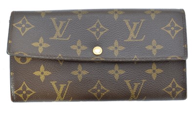 Lot 55 - A Louis Vuitton Sarah Wallet