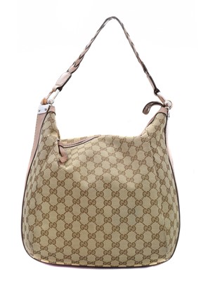 Lot 36 - A Gucci Bamboo Bar Hobo Shoulder Bag