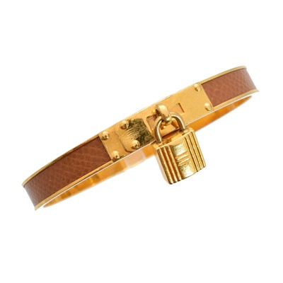 Lot 62 - A Hermès Kelly bangle