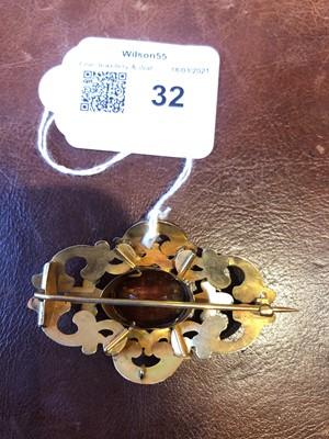 Lot 32 - A Victorian citrine brooch