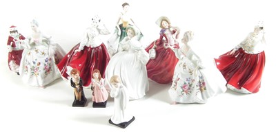 Lot 124 - Eleven Royal Doulton figures