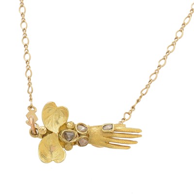 Lot 102 - An early Victorian diamond fede clasp
