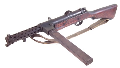 Lot 59 - Deactivated Lanchester 9mm submachine gun