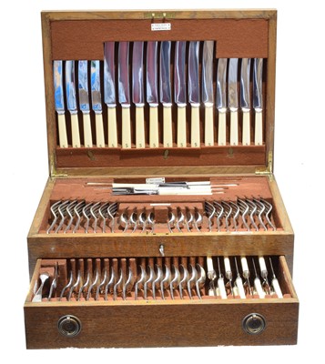 Lot 138 - Canteen of cutlery by Walker and Hall