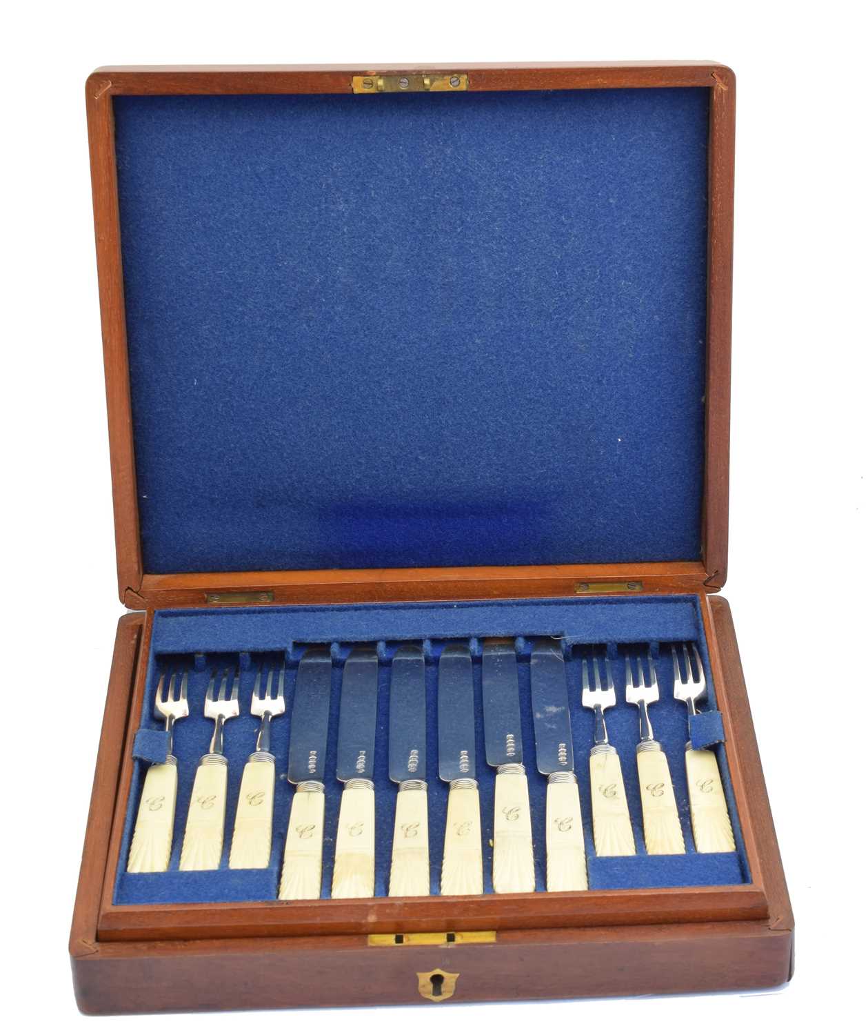 Lot 216 - A William IV cased set of silver dessert knives and forks