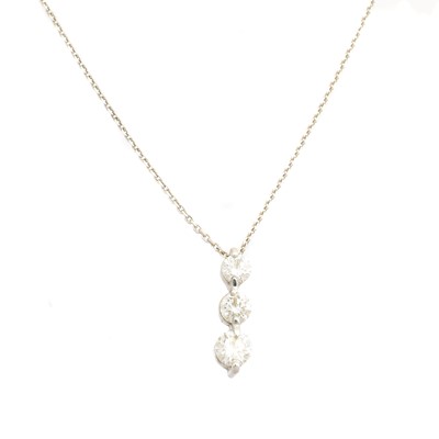 Lot 101 - A diamond pendant