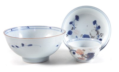 Lot 290 - Chinese Nanking Cargo bowl and teabowl and saucer