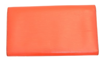 Lot 51 - A Louis Vuitton Epi 'Louise' wallet