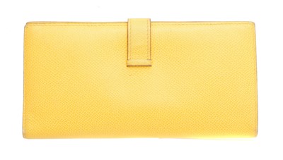 Lot 63 - A Hermès Bearn wallet