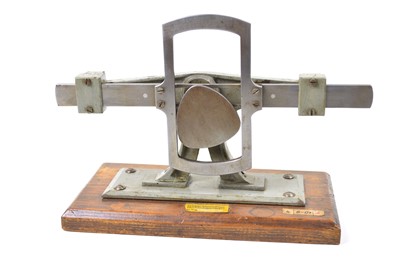 Lot 123 - Engineering model of a German-made Wankel Engine
