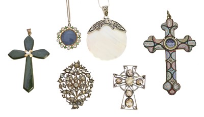 Lot 35 - A selection of jewellery