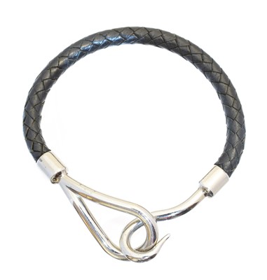 Lot 62 - A Hermès Jumbo bracelet