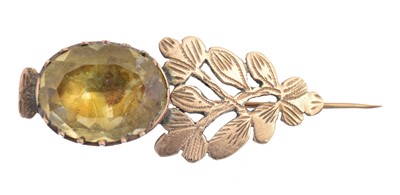 Lot 18 - A late Georgian foil-backed quartz Halley's Comet brooch