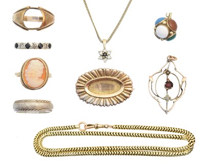 Lot 53 - A selection of jewellery