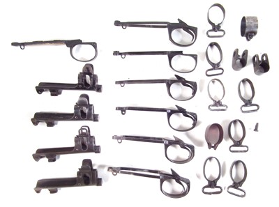 Lot 367 - Collection of Lee Enfield rifle metalwork