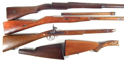 Lot 368 - Collection of stocks and gun spares