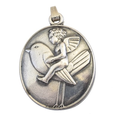 Lot 52 - An early 20th century Seccessionist silver locket pendant