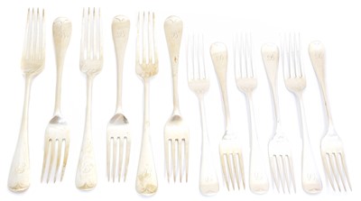 Lot 106 - A selection of silver forks
