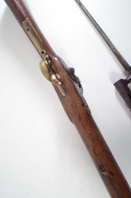 Lot 54 - British Pattern 1840 .620 percussion Constabulary carbine and bayonet