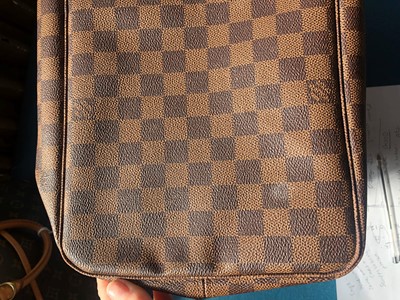 Lot 149 - A Louis Vuitton Damier Ebène Neverfull MM handbag