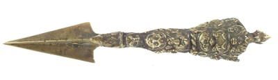 Lot 402 - Tibetan bronze phurba