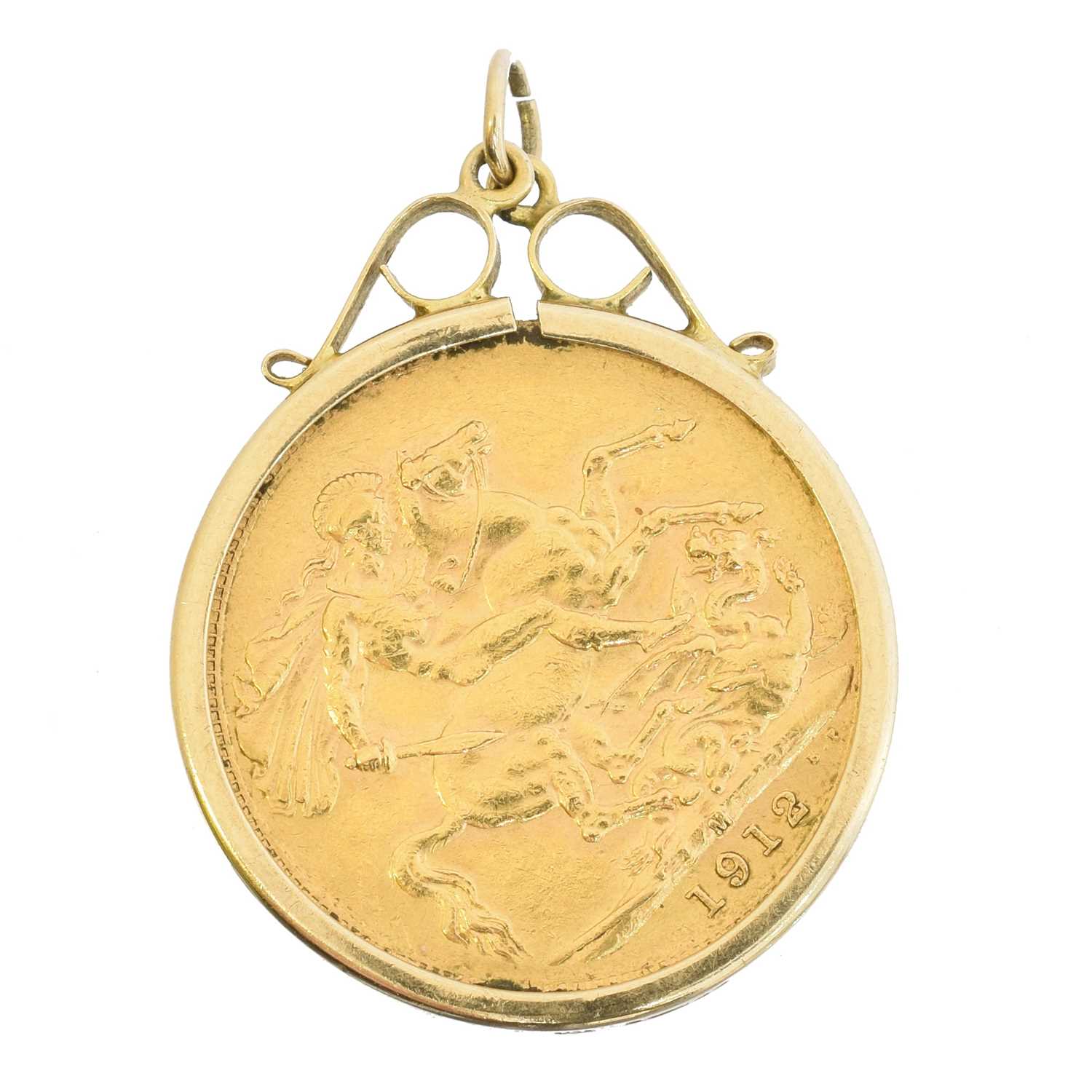 Lot 50 - A sovereign pendant