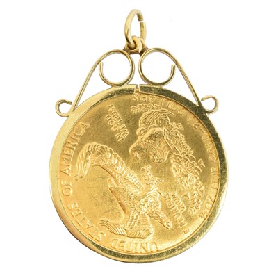 Lot 62 - A USA 25 dollars coin pendant