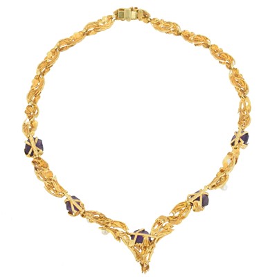 Lot 69 - A 1960s 18ct gold amethyst and cultured pearl necklace by Grossé