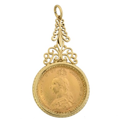 Lot 44 - A sovereign pendant