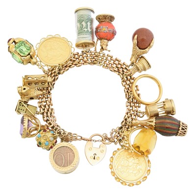 Lot 26 - A charm bracelet