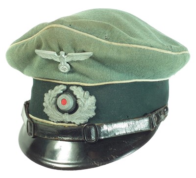 Lot 165 - German WWII Officers peaked cap