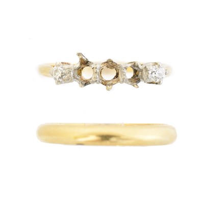 Lot 21 - Two rings
