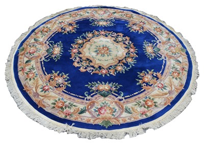 Lot 305 - Mid 20th century circular Chinese rug