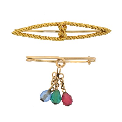 Lot 18 - Two 14ct gold brooches