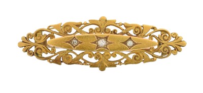 Lot 5 - A Victorian diamond brooch