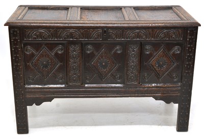 Lot 422 - 17th-century oak coffer