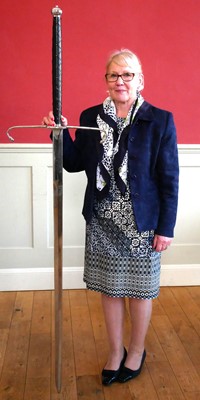Lot 25 - 20th century reproduction Lowland claymore sword