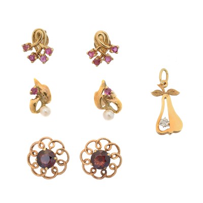 Lot 21 - A selection of  jewellery