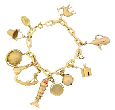 Lot 26 - A charm bracelet