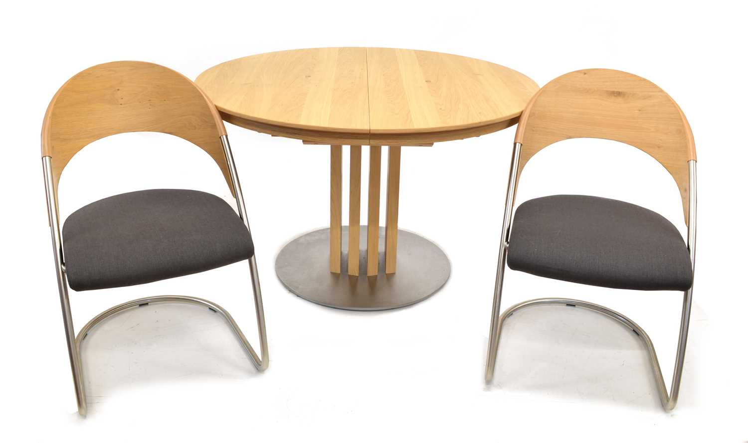 260 - Venjakob Extendable Dining Table and 6 Chairs