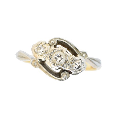 Lot 52 - A diamond three stone ring