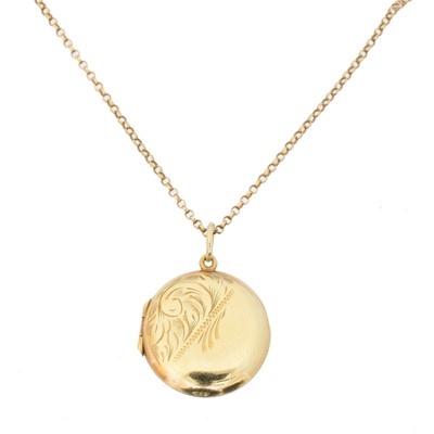 Lot 23 - A 9ct gold locket