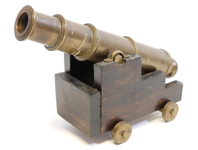 Lot 352 - Bronze signal cannon