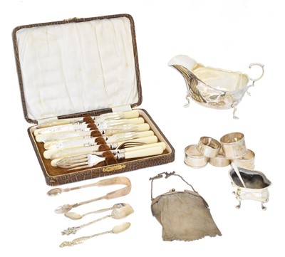 Lot 123 - A selection of silver
