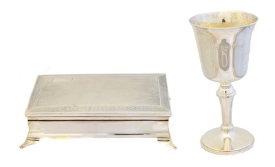 Lot 130 - A George V silver cigar box